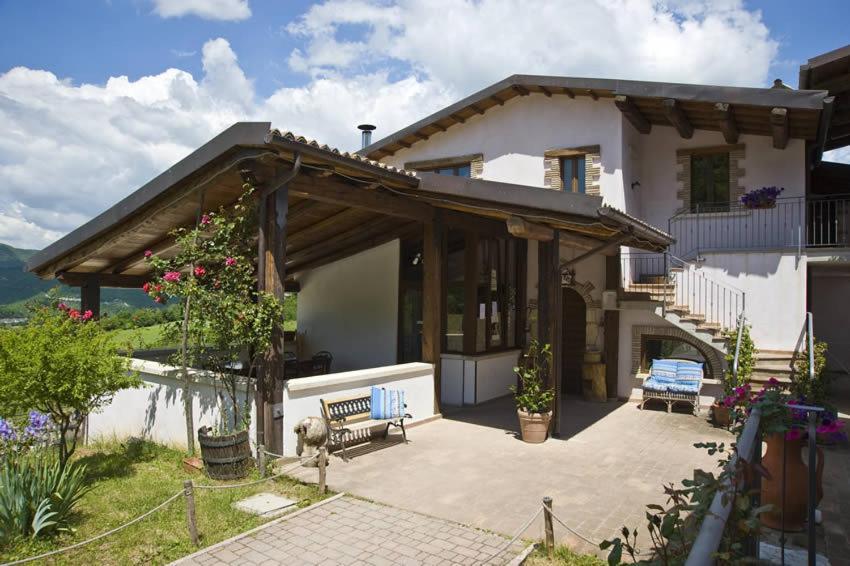 Agriturismo Valle Tezze Cascia Eksteriør billede