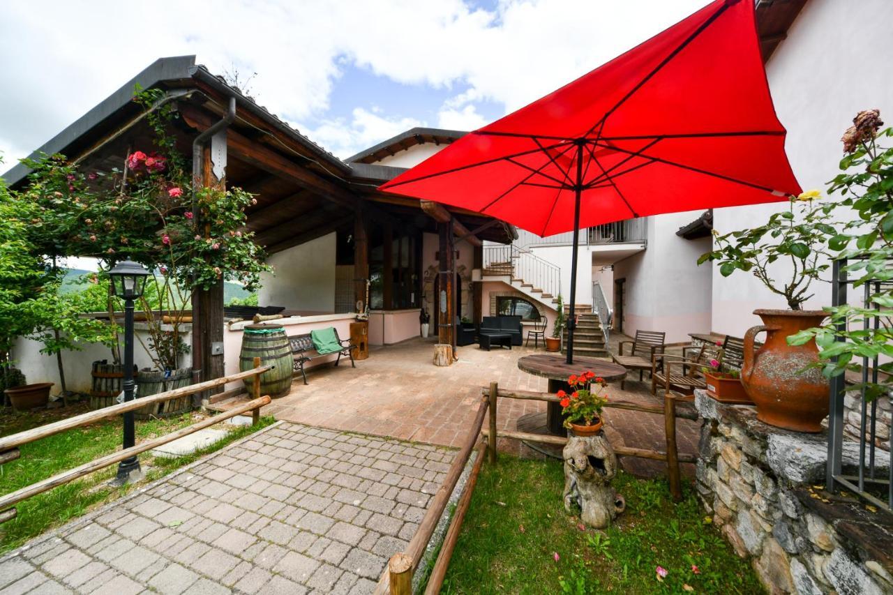 Agriturismo Valle Tezze Cascia Eksteriør billede